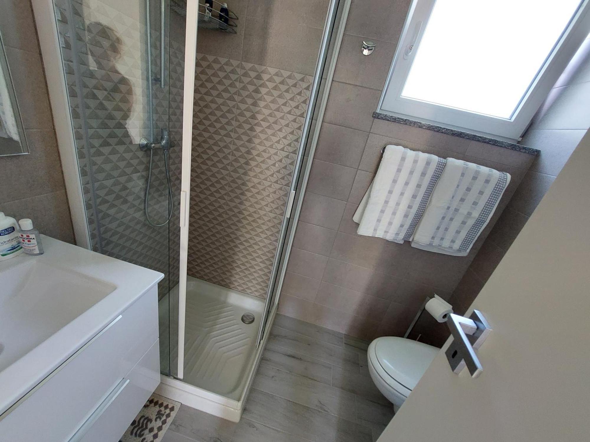 Hotel Skylab Gozzano Habitación foto